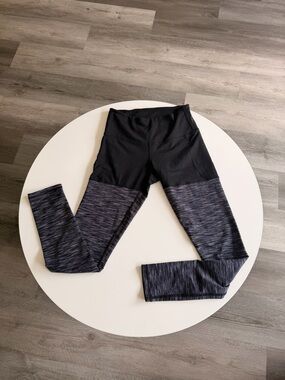 High-Waist Black and Charcoal Space-Dye Leggings